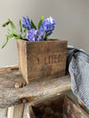 Vintage wooden measure  'No 21'