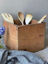 Vintage wooden measure  'No 23'