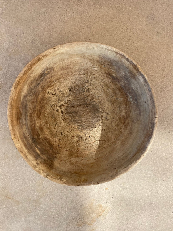 Wooden bowl 'No 19' vintage