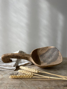  Wooden ladle 'No 16' vintage