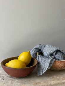  Wooden bowl 'No 25' vintage