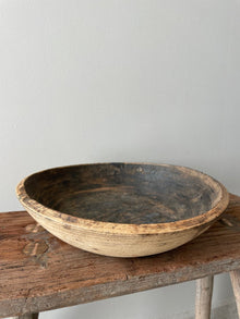  Wooden bowl 'No 28' vintage